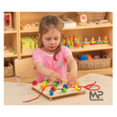 השחלת שרוך למספרים