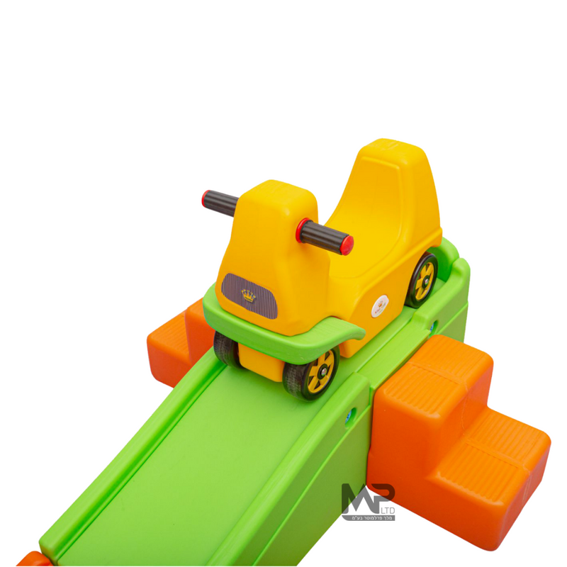 בימבה במסלול מתקן לחצר