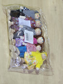 דמויות משפחה מעץ בשקית